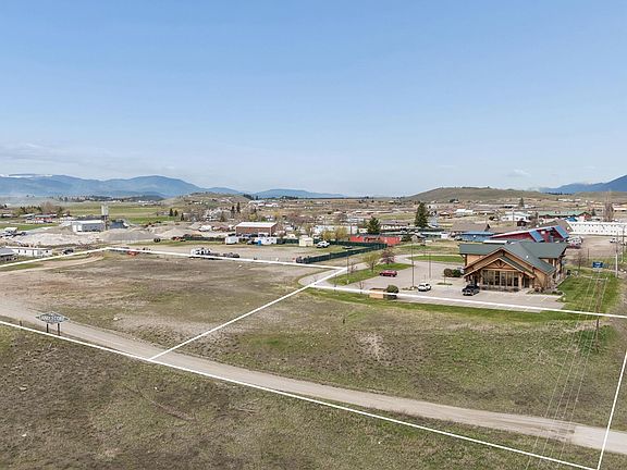 3rd image of 1343 Highway 93