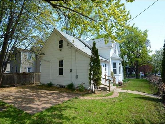 2nd image of 701 Ohio St