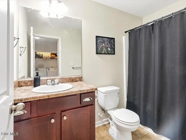 2047 Reserve Ln — Photo 21