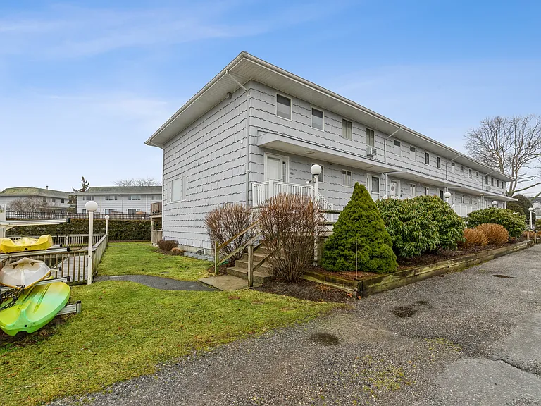 3008 Mitchell Rd — Photo 17