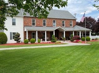 403 Aldin Rd, Stewartsville, NJ 08886