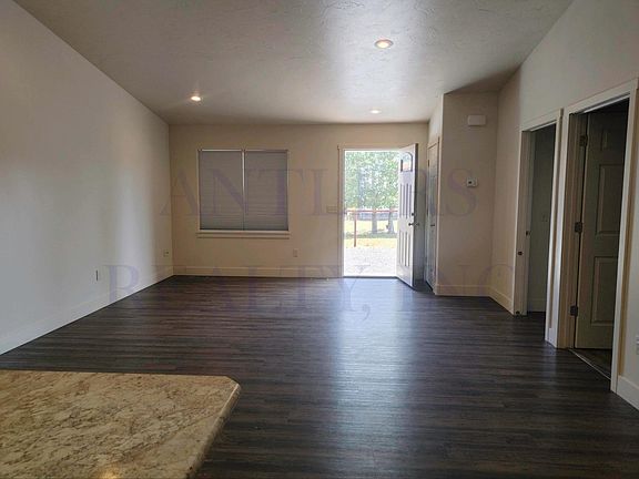 2nd image of 2708 Central Ave APT B