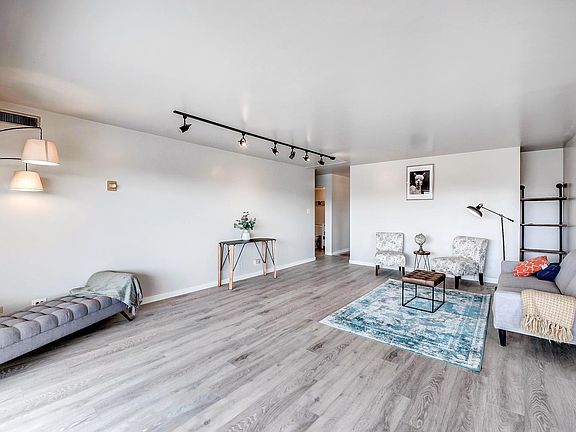 4th image of 669 N Washington St APT 602