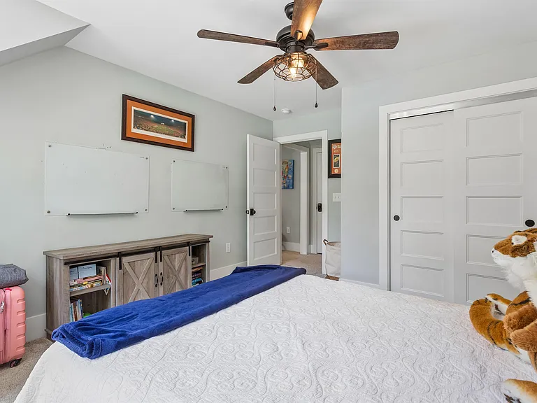 6450 Stewart Rd — Photo 39
