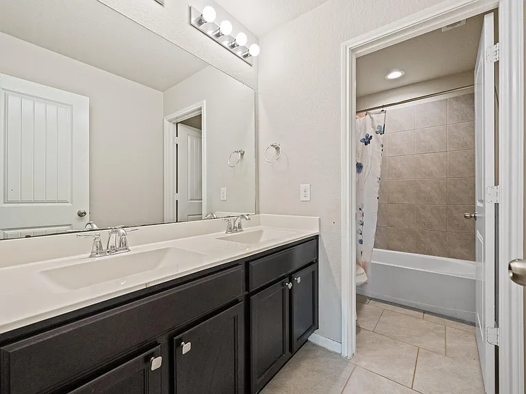 7326 Barrington Ridge Ln — Photo 36