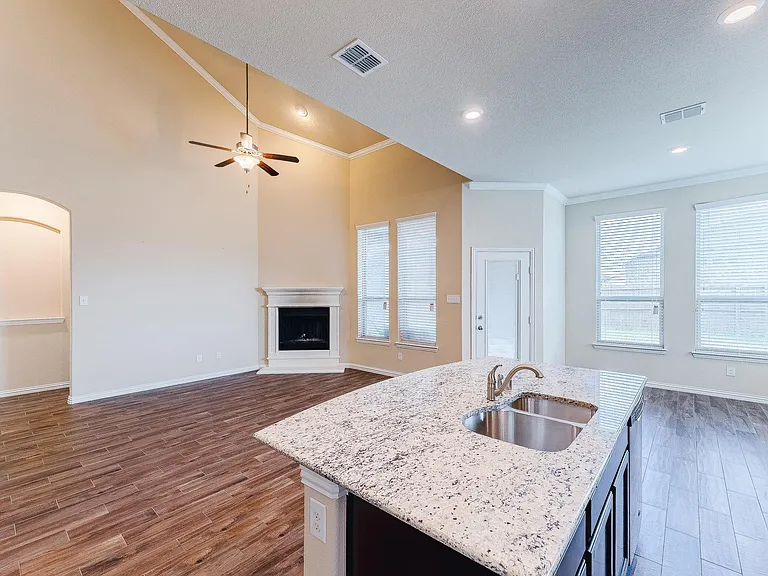 4713 Lake Cove Way — Photo 14