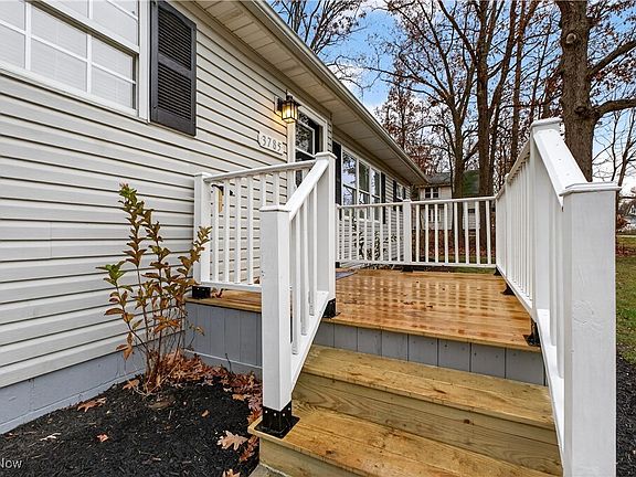 5th image of 3785 Lorain Ave