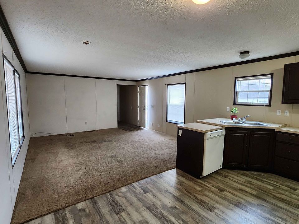 2nd image of 1267 Avenue A #97
