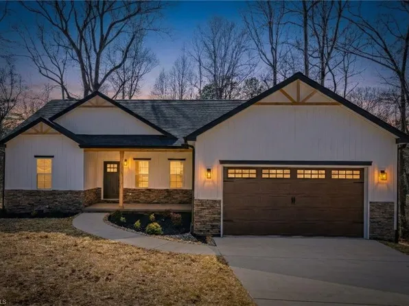 314 Lily Dr, Kernersville, NC 27284