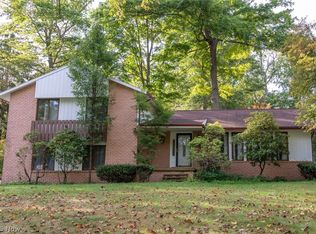 266 Woodridge Rd, Tallmadge, OH 44278