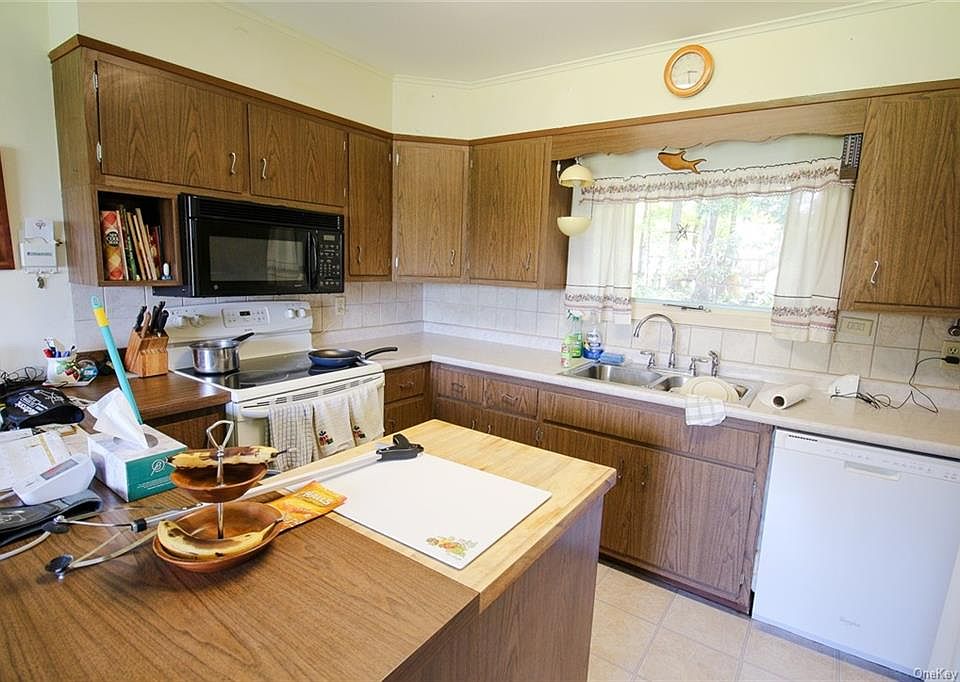 1 Top O Hill Road, Wappingers Falls, NY 12590 MLS H6268069 Zillow