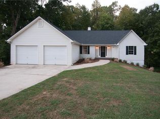 5989 River Oaks Dr, Flowery Branch, GA 30542