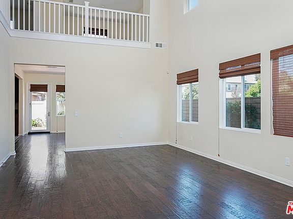 4th image of 175 Morning Breeze Ln