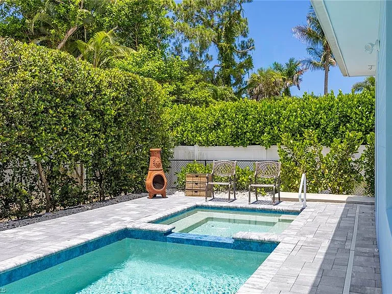 1232 Royal Palm Dr — Photo 37
