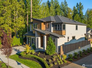 24399 NE 24th St, Sammamish, WA