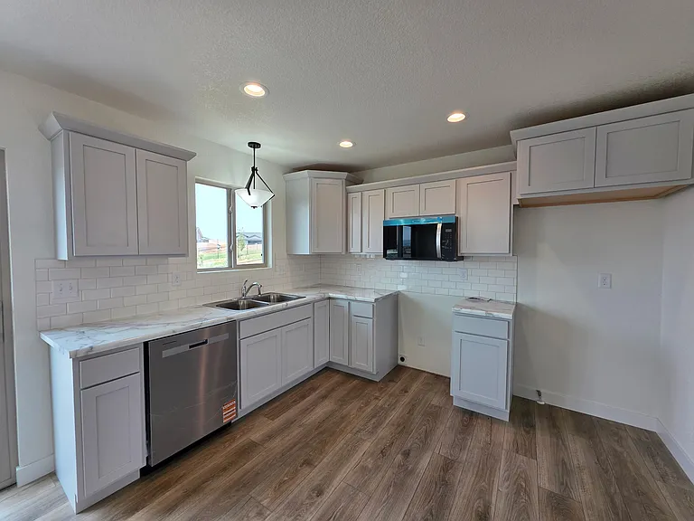 5336 Silverton St — Photo 19