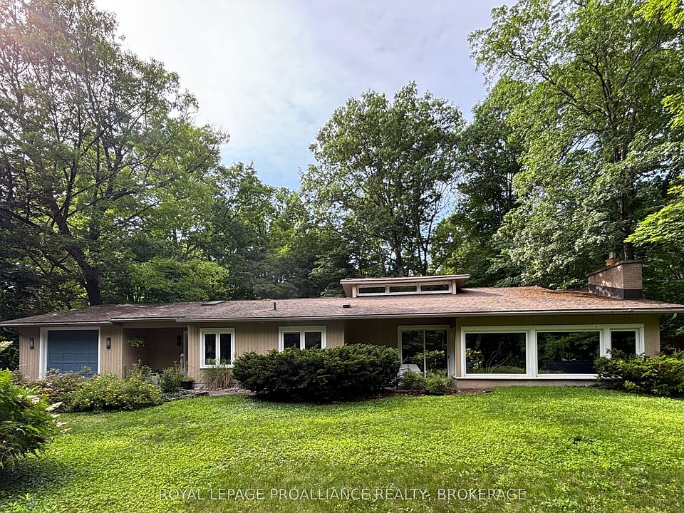 1st image of 27 Riverside Dr