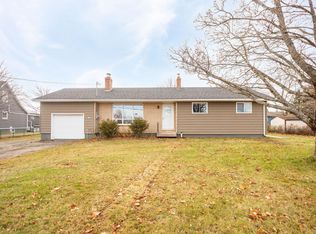 10 Melody Ln, Charlottetown, PE C1E0S2