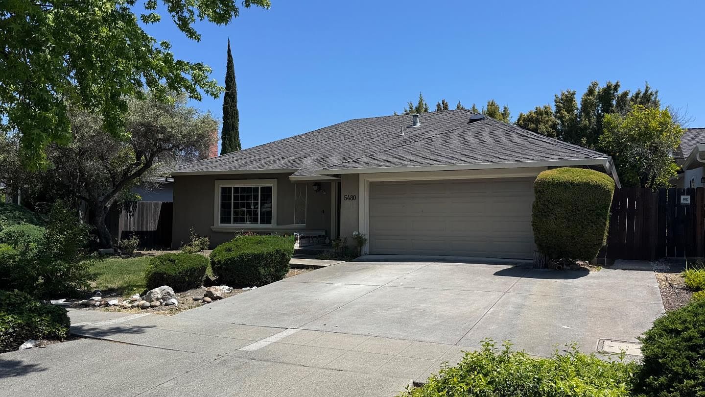 5480 Del Oro Dr, San Jose, CA 95124 | Zillow