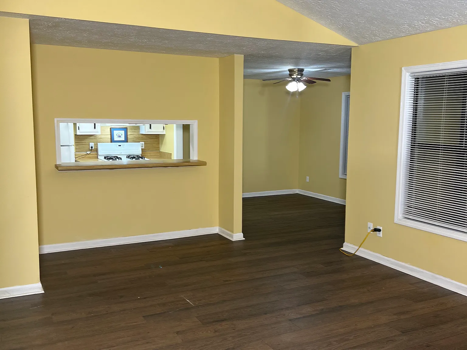 2 bed, 1112 sqft, $1,750 — Photo 3