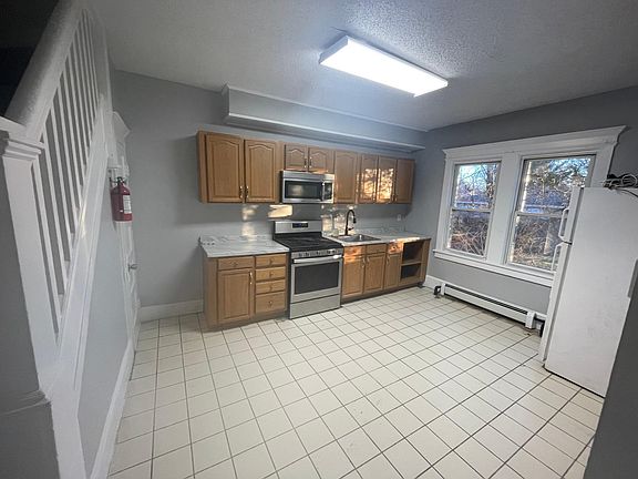 2nd image of 256 Buffalo Ave