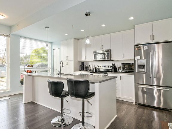 5th image of 2242 Whatcom Rd #411