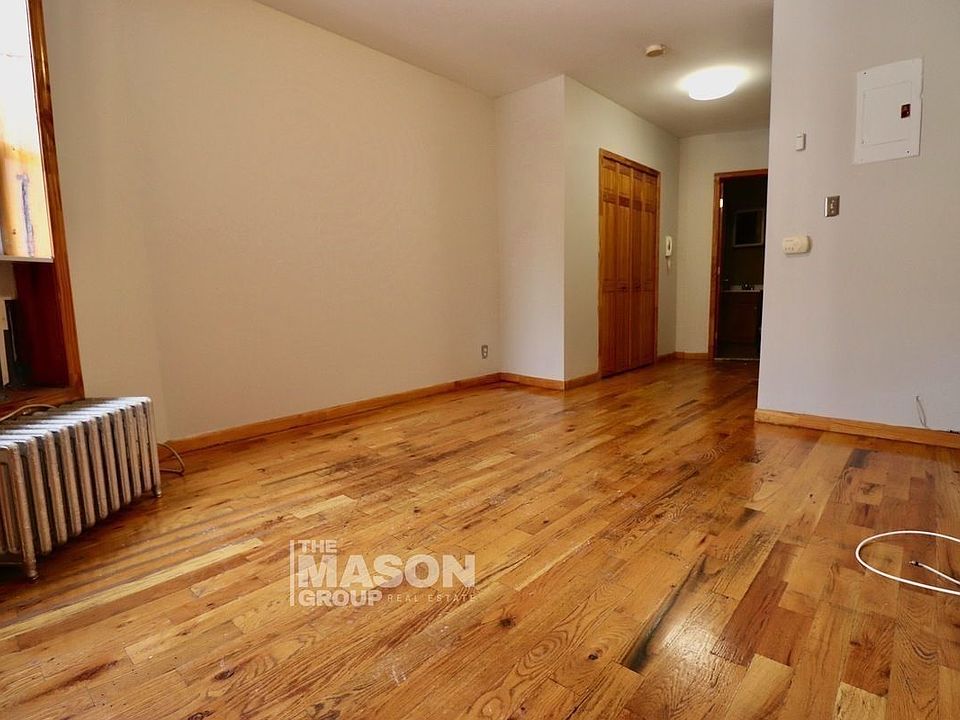 1st image of 331 W 43rd St APT 4
