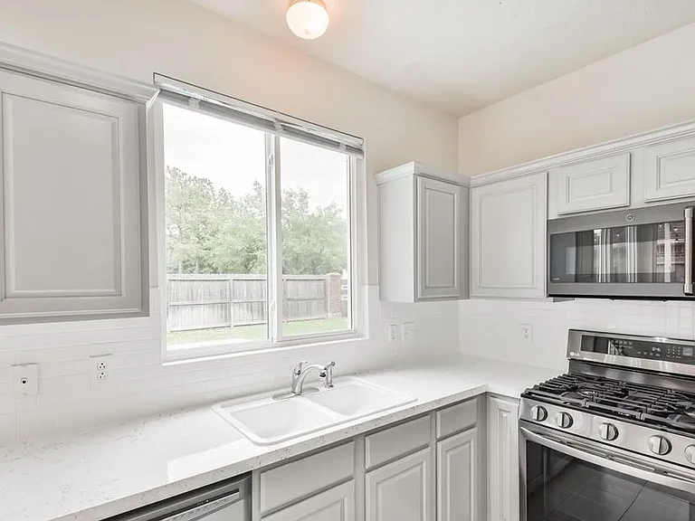 10239 Sable Trail Ln — Photo 16