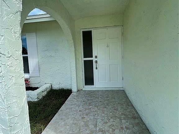 3rd image of 1123 Queen Elaine Dr