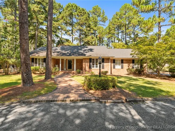 30 Birdie Dr, Whispering Pines, NC 28327