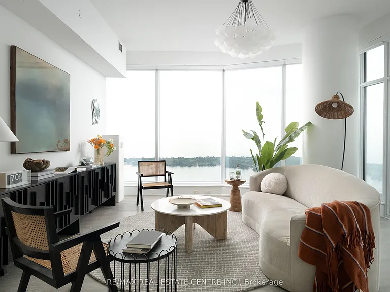 10 York St #6210 — Photo 7