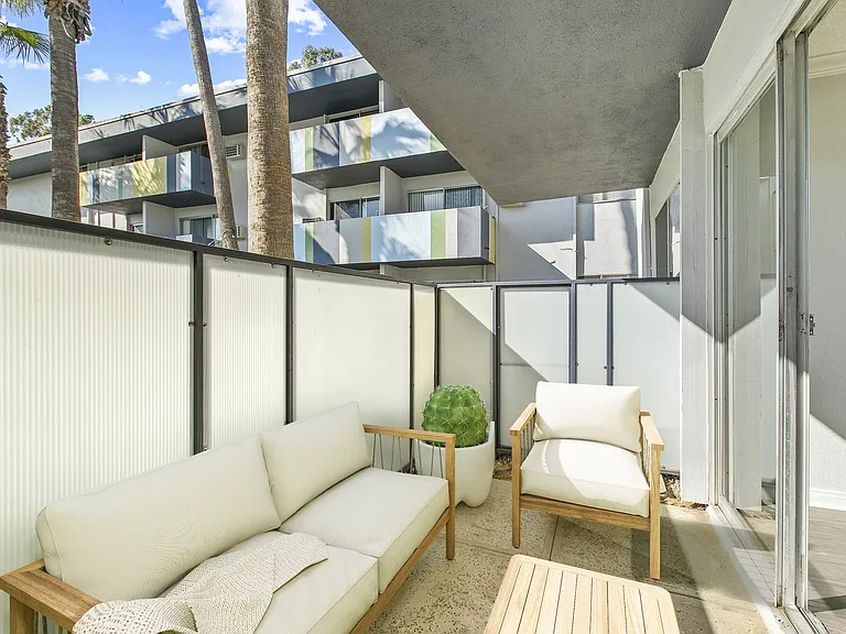 Milano Apartments — Photo 25