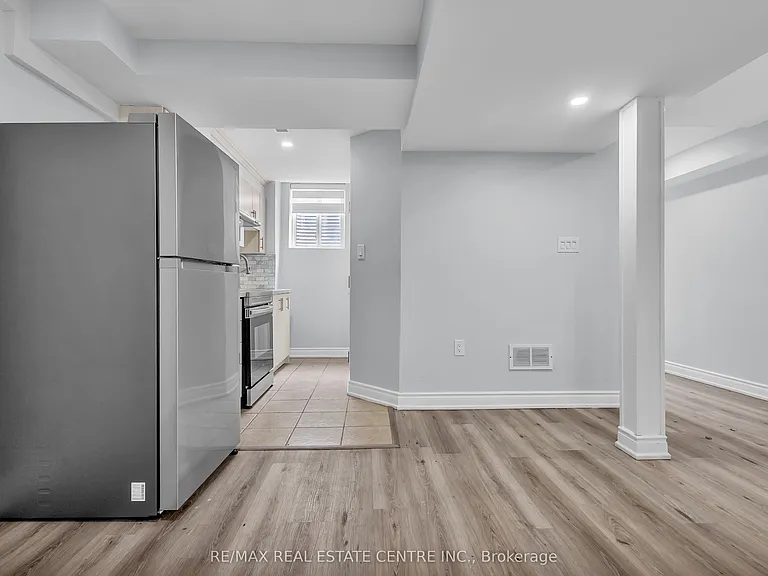42 Baha Cres #BASEMENT — Photo 12