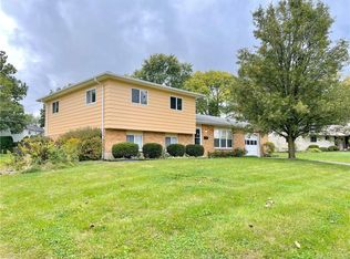 726 Kenbrook Dr, Vandalia, OH 45377