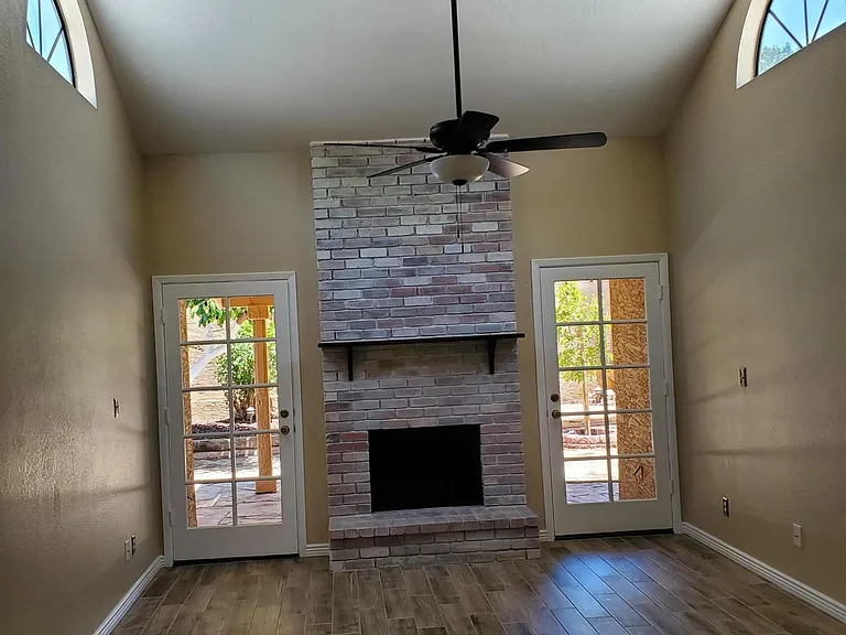 9100 E Winchcomb Dr — Photo 8