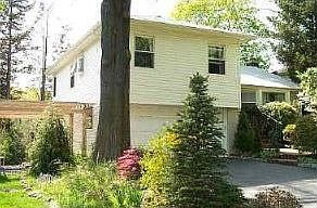 2nd image of 51 Essex Ct