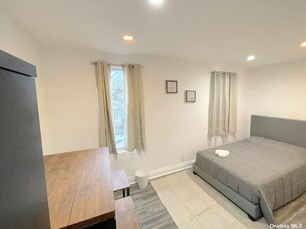 31-10 95th Street image 4 of 7