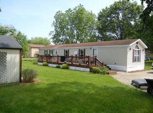 703 Lafollette St, Blue River, WI 53518