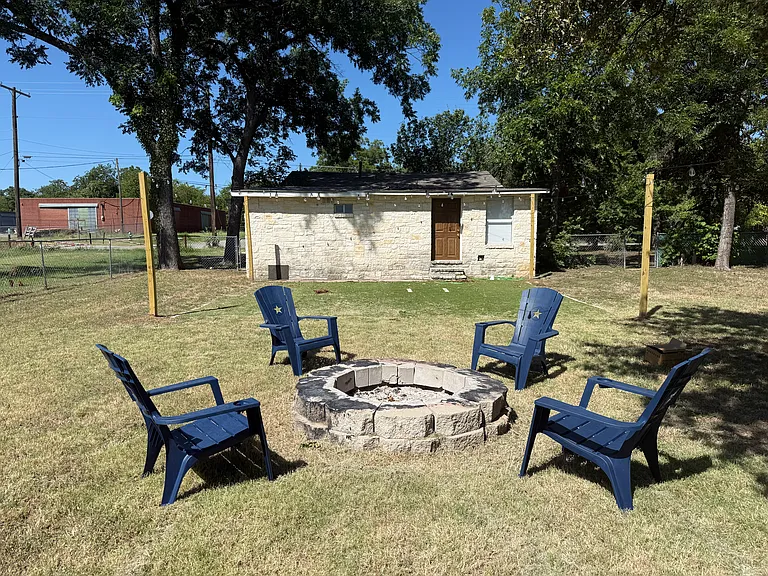 819 N Paddock St — Photo 15