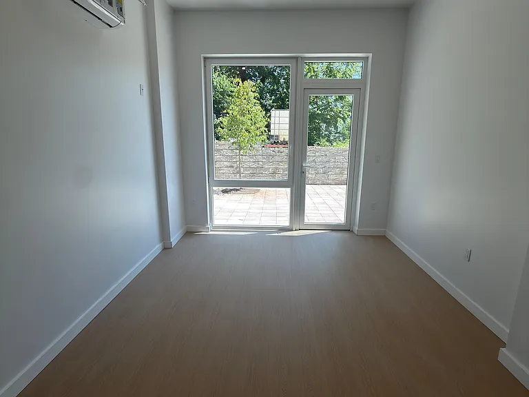 75 Webster St #3 — Photo 4