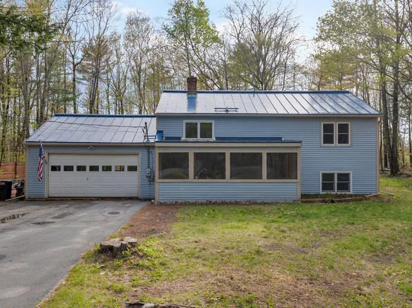 49 Mary Lane, Oakland, ME 04963
