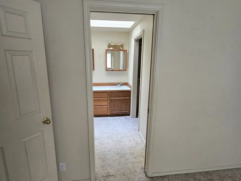 841 Beverly Hills Dr — Photo 8