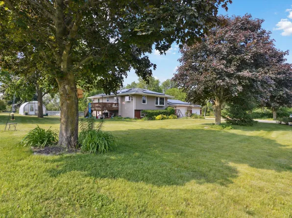 14710 Keslinger Rd, Dekalb, IL 60115