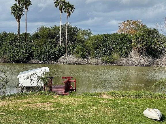 4th image of 9 N Aztec Cove Dr
