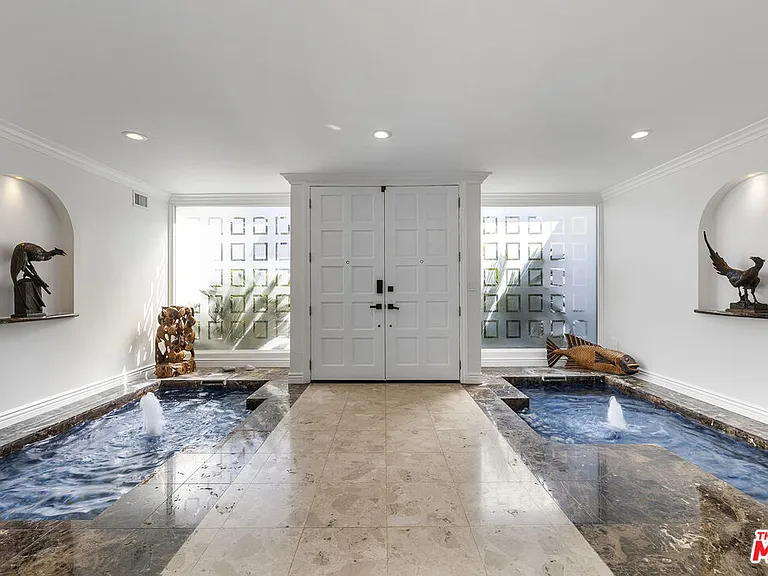7834 Electra Dr — Photo 3