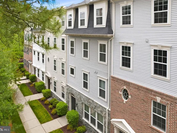 1717 Fieldstone Ct #8, Hanover, MD 21076