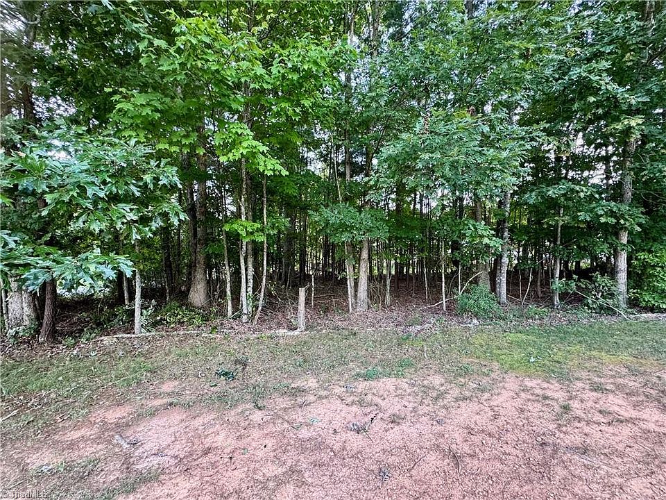 1st image of 109 White Pine Dr #47
