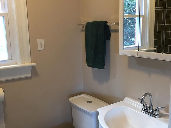 3rd image of 802 Littlepage St