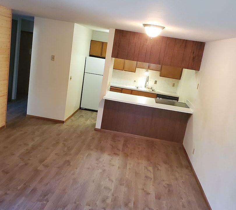 1st image of 13322 Greenwood Ave N APT 204
