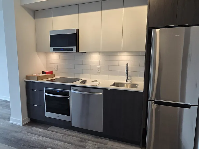 6 Chartwell Rd #314 — Photo 3